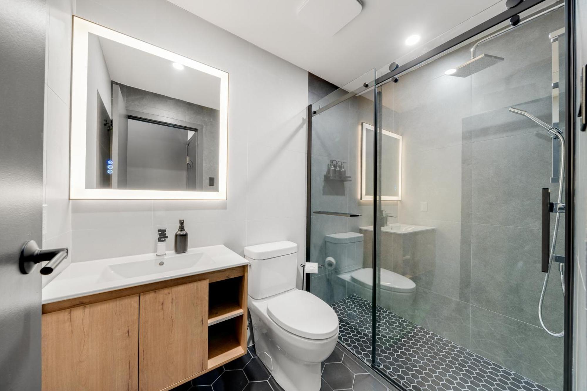 Lift Hotel Монреаль Екстер'єр фото