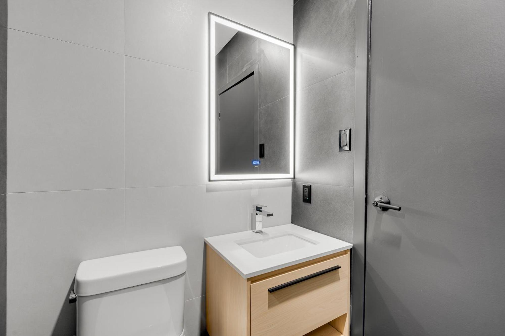 Lift Hotel Монреаль Екстер'єр фото